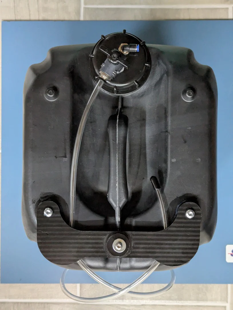 Assembled Fuel Can For EL Fuel Station from Smoke Systems 20L New Version - Image 5